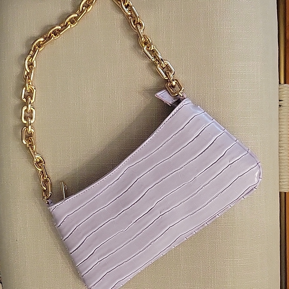 Zara lilac gold chain shoulder bag.